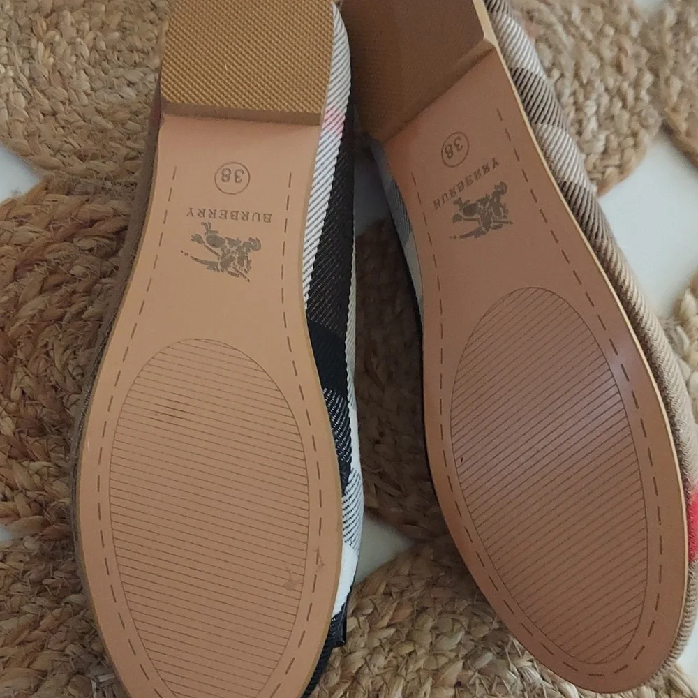 Burberry Ballet Flats - Picture 4 of 4